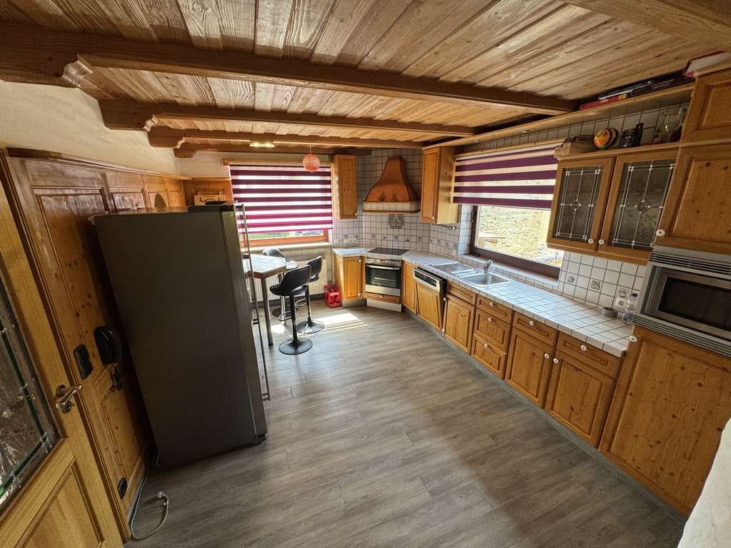 Immobilie in Kalt - Ihr neues Zuhause: Gepflegtes Einfamilienhaus mit Charme, Garage, Carport & Gartenkamin! - Bild 3
