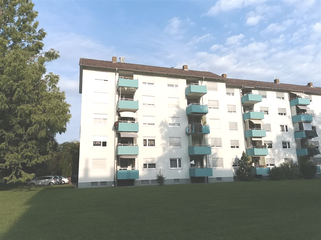 Immobilie in Singen (Hohentwiel) - Attraktive 3-Zimmer-Wohnung mit Garage - 5% Rendite ! - Bild 0
