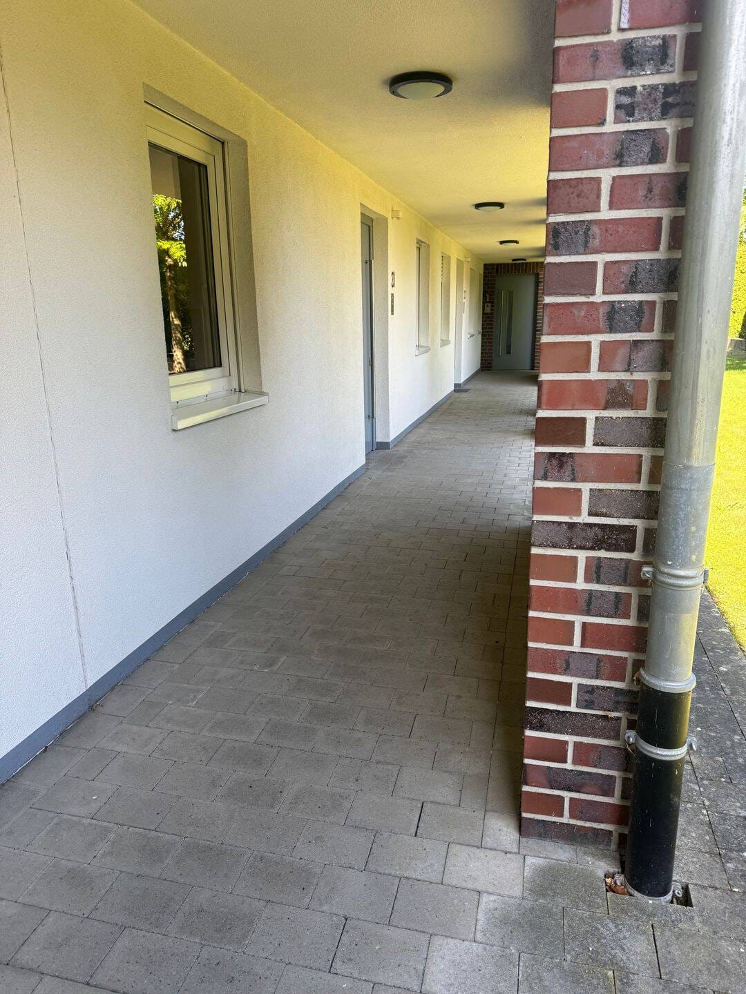 Immobilie in Harsewinkel - Barrierefreie 2 Zimmerwohnung mit traumhafter Grünanlage im Zentrum von Greffen zu verkaufen. ( mit Erbpacht) - Bild 2