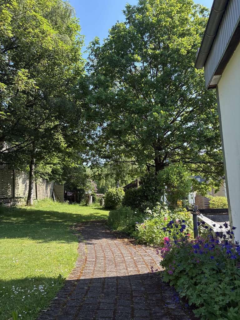 Immobilie in Netphen - Einfamilienhaus in Netphen-Unglinghausen auf großem Grundstück - Bild 2