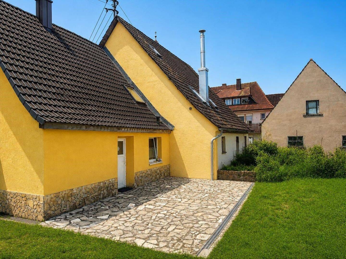 Immobilie in Fichtenau - Generationenhaus mit großem Grundstück und zusätzlichem Bauplatzpotenzial - Bild 1