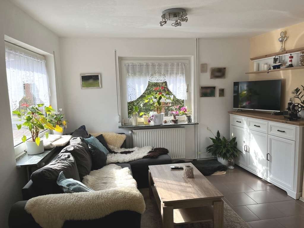 Immobilie in Ihlow - Gepflegtes Landhaus mit Nebengebäude in zentraler Wohnlage von Simonswolde - Bild 4