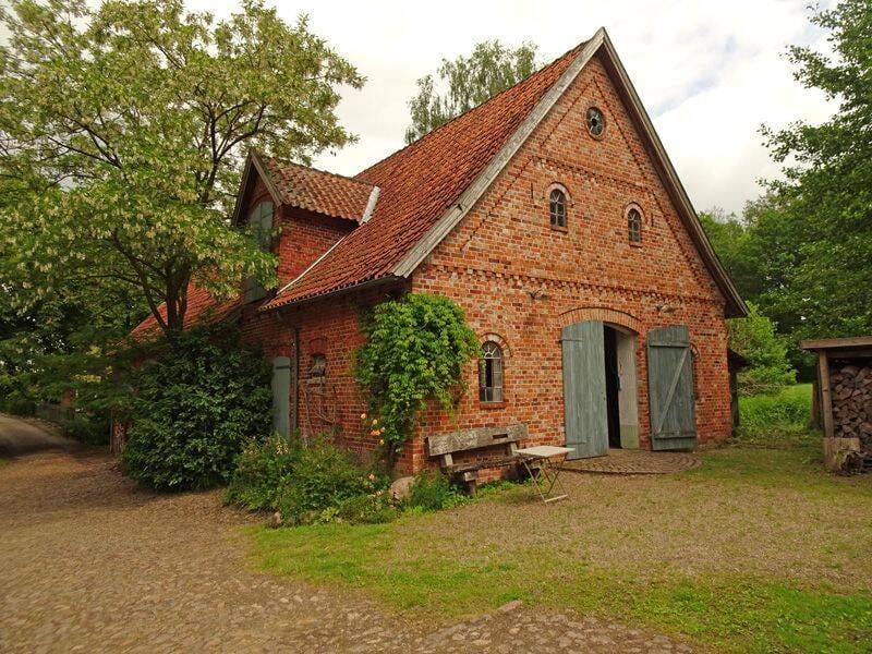 Immobilie in Asendorf - Idylisches Wohnen in historischer Wassermühle mit Nebengebäuden - Bild 2
