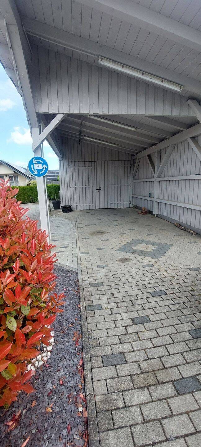 Immobilie in Niedermurach - Einfamilienhaus mit Fernblick, 5,5 Zimmer - 168 m² Wohnfläche, 3 Garagen, Carport auf 872 m² Grund in Pertolzhofen - Niedermurach zu verkaufen - Bild 1