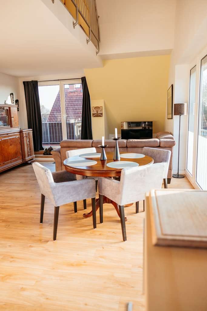 Immobilie in Seestermühe - Lichtdurchflutete 2,5 Maisonette-Whg mit Galerie und Deichblick in Seestermühe - Bild 2