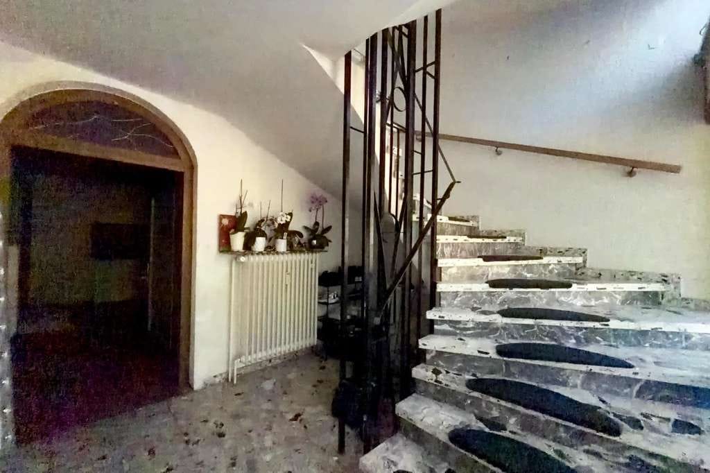 Immobilie in Elmstein - Großes Wohnhaus mit Mehrfamilienhaus-Potenzial in Elmstein-Schwarzbach - Bild 3
