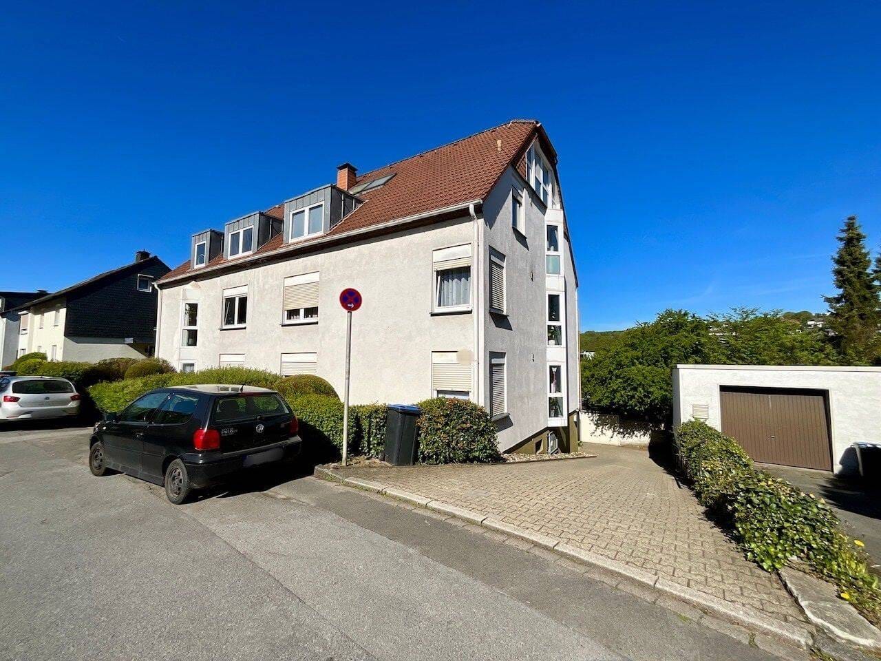 Immobilie in Ennepetal - Schöne Maisonette-Wohnung mit Galerie, Balkon und Garage in Ennepetal-Voerde - Bild 2