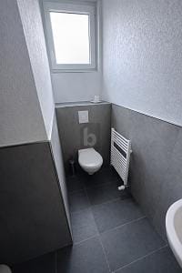 Immobilie in Kronach - EXCLUSIVES WOHLFÜHLEN MIT SONNENTERRASSE - Bild 4