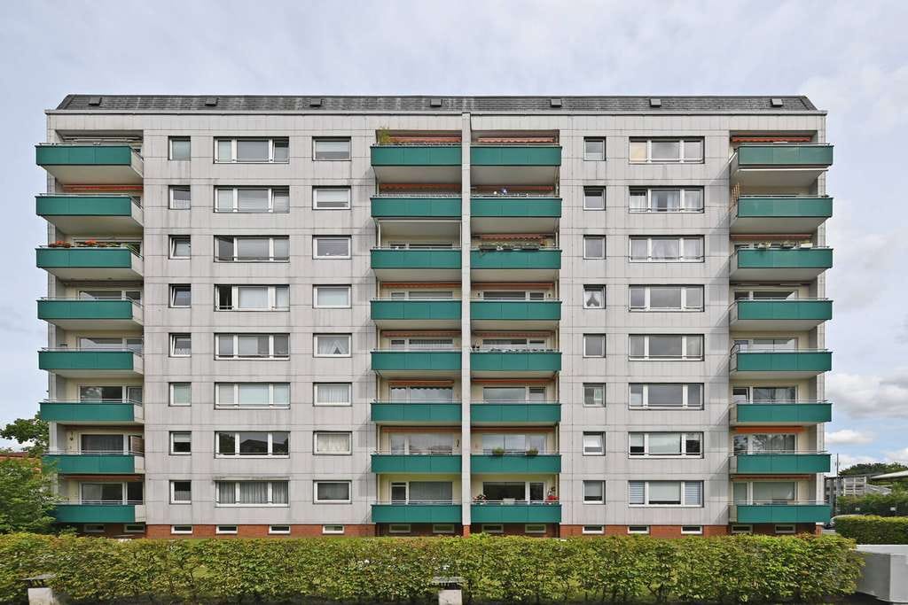 Immobilie in Ahrensburg - Vermietete 1-Zimmer Wohnung mit toller Aussicht und TG Stellplatz im Herzen von Ahrensburg! - Bild 2