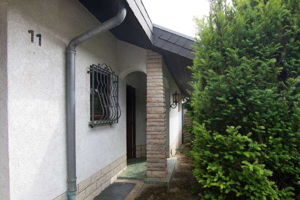 Immobilie in Heiligkreuzsteinach - Idyllisches Einfamilienhaus mit idyllischem Garten in Heiligkreuzsteinach mit Erweiterungspotential  - Bild 0