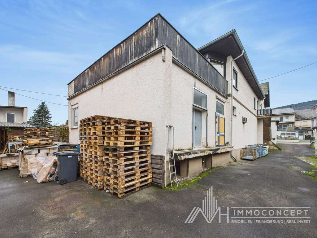 Immobilie in Kröv - Wohn- und Geschäftshaus | Lagerfläche | Ladenlokal | Wohnung modernisiert | 54536 Kröv - Bild 1