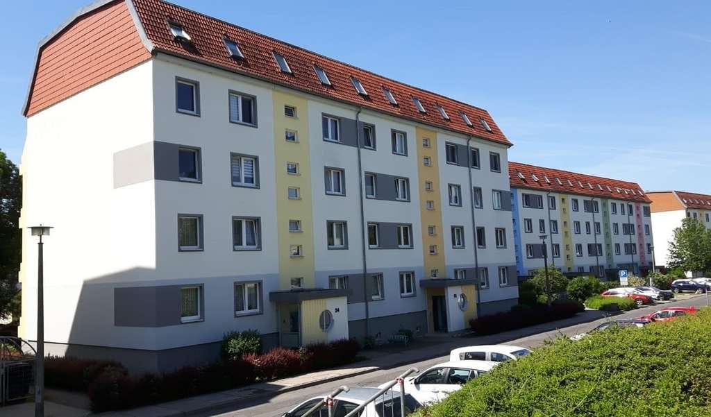 Immobilie in Hildburghausen - Inflationsschutz mit vermieteter Dachgeschosswohnung - Bild 1