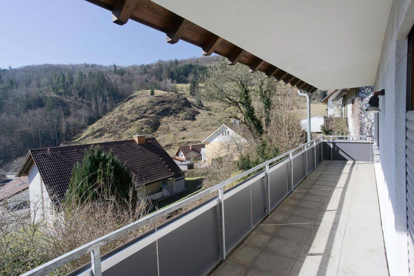 Immobilie in Aitern - Helle, geräumige 5 Zimmer Wohnung  in Aitern - Bild 0