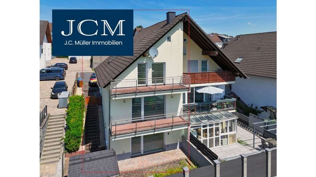 Immobilie in Dierdorf - Gepflegte Doppelhaushälfte mit Balkon, Terrasse u. Stellplatz in ruhiger Anliegerstraße von Dierdorf - Bild 0