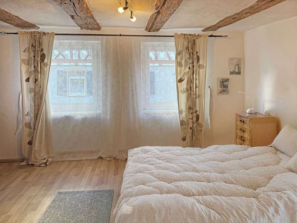 Immobilie in Neidenstein - Geräumiges 2-Familienhaus mit Innenhof, Dachterrasse und Doppelgarage in Neidenstein - Bild 3