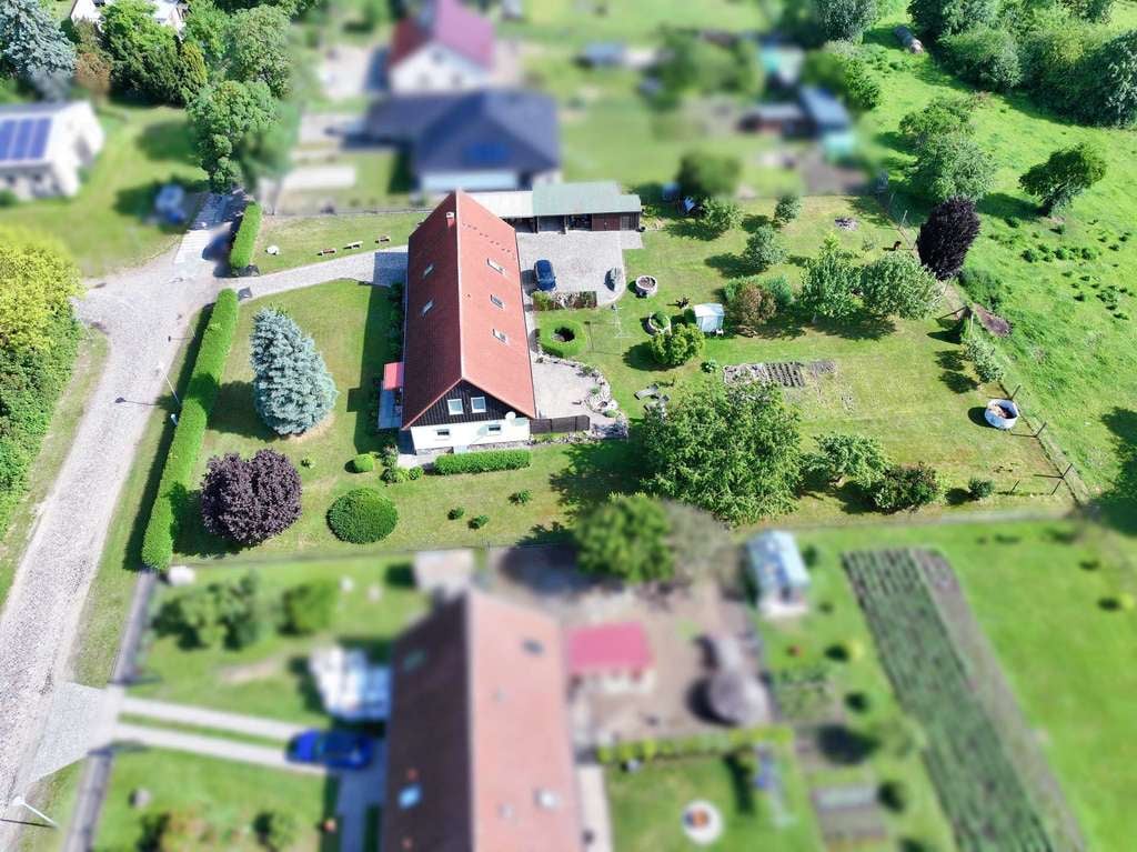 Immobilie in Kuckssee - Idyllische Lage: Großes Einfamilienhaus in einem guten Zustand in ruhiger Umgebung - Bild 3