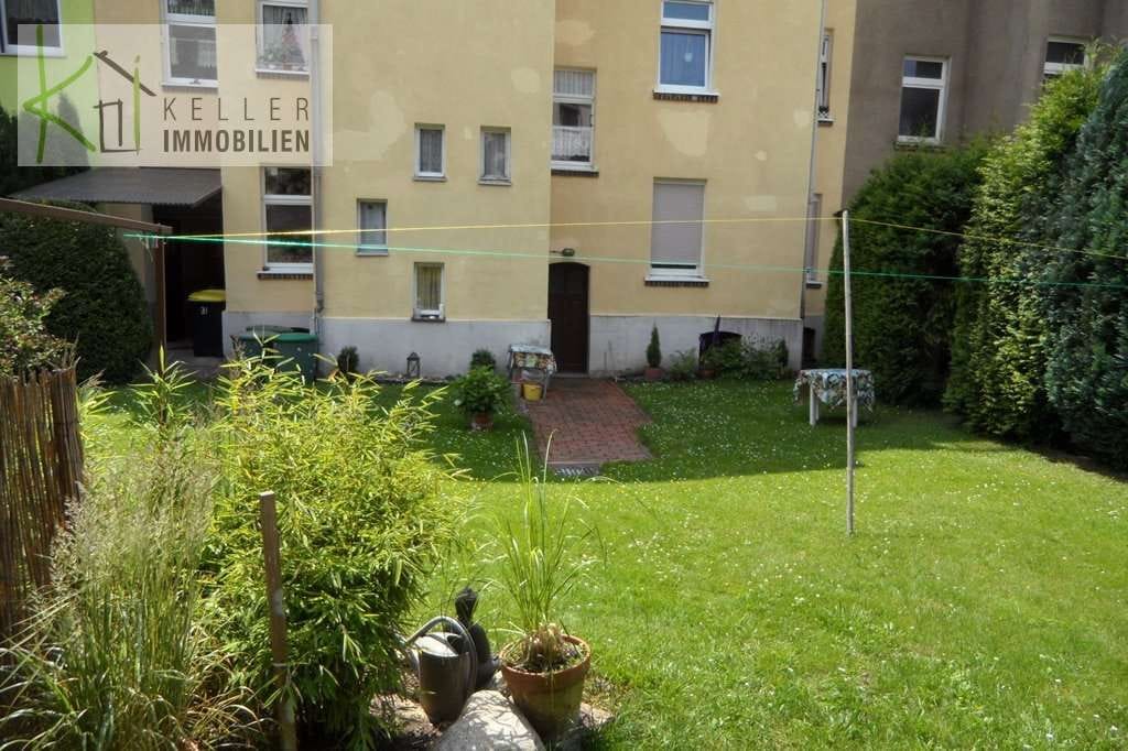 Immobilie in Werdau - KAPITALANLAGE-RENDITEOBJEKT - saniertes MFH mit 5 Einheiten, großer gepflegter Gemeinschaftsgarten - Bild 3