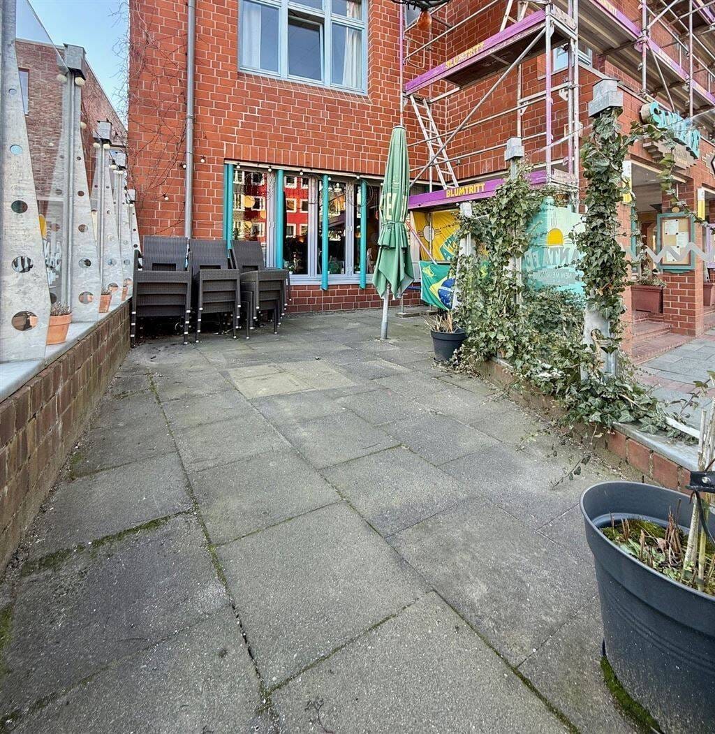 Immobilie in Kiel - Traditionslokal auf 2 Ebenen mit 2 TG-Stellplätzen in begehrter Lage // Holtenauer Straße, Kiel - Bild 2