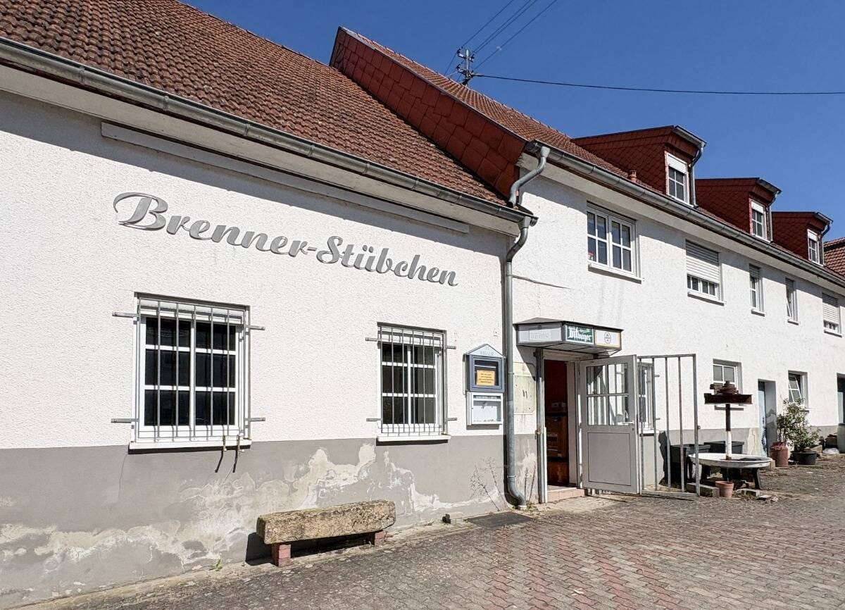 Immobilie in Ulmet - Wohnen, Arbeiten & Investieren: Einzigartiges Anwesen mit Gaststätte, Wohnungen und Naturgrundstück - Bild 0