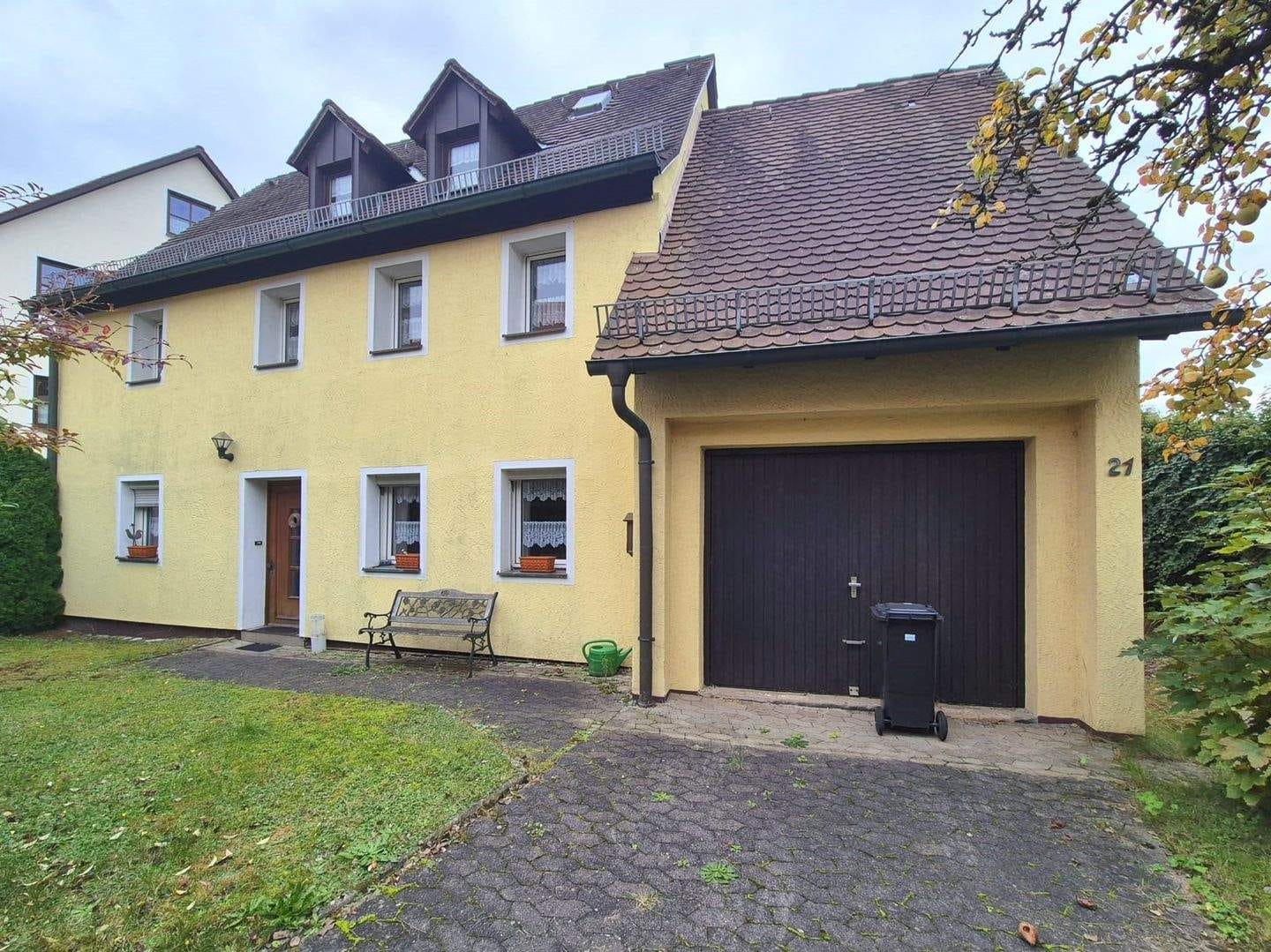 Immobilie in Neunkirchen a.Brand - Denkmalgeschütztes Einfamilienhaus in zentraler Lage von Neukirchen am Brand ! - Bild 0