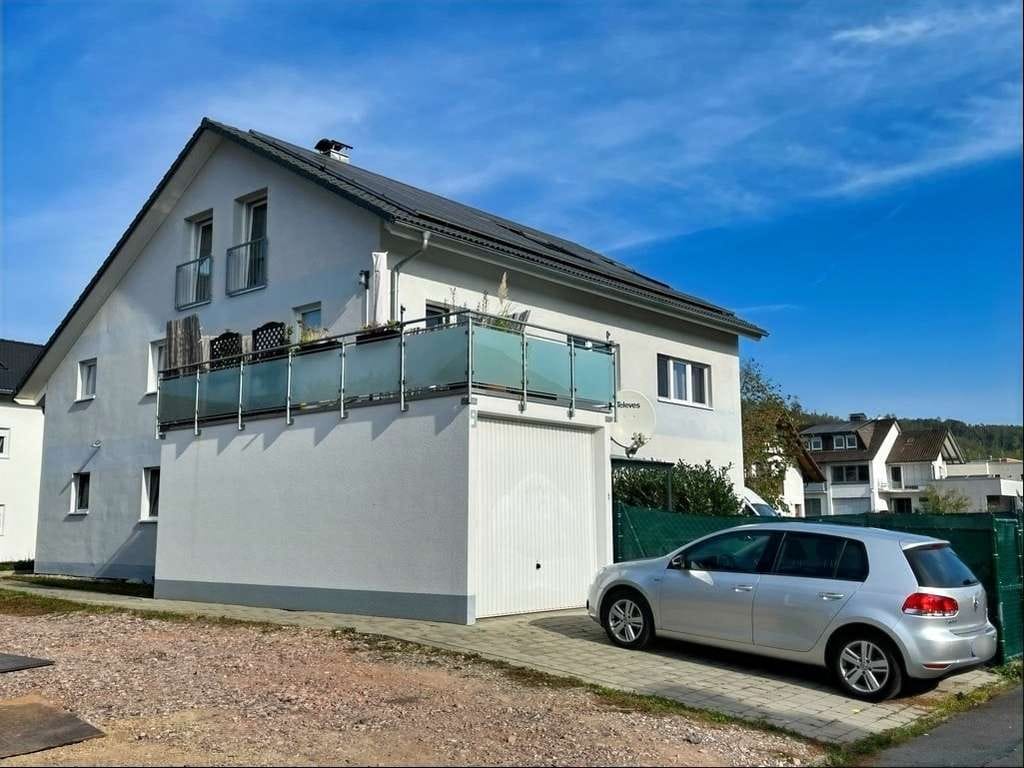 Immobilie in Wutöschingen - Als Kapitalanlage 4- Zimmer Dachgeschoßwohnung in Wutöschingen - Bild 1