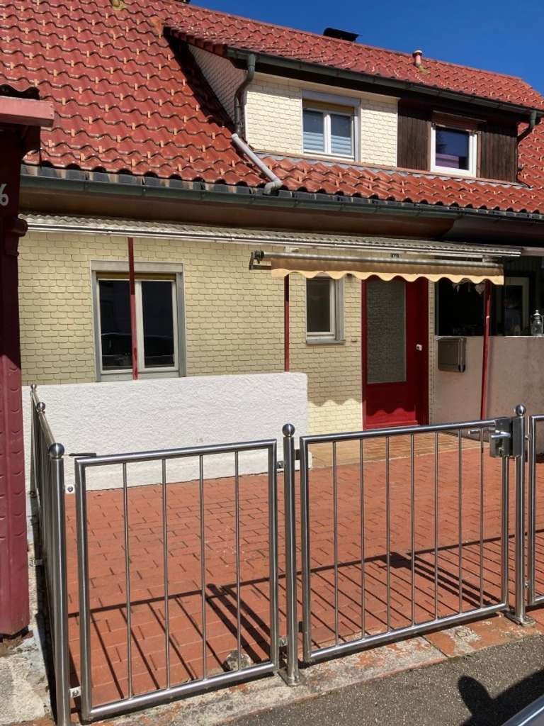 Immobilie in Alpirsbach - Doppelhaushälfte mit Charme und viel Grün! - Bild 1