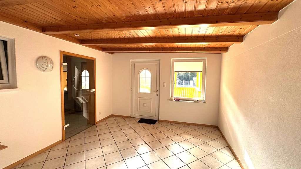 Immobilie in Schwarzenbruck - Charmantes Einfamilienhaus im Komponistenviertel mit Wintergarten - Bild 2