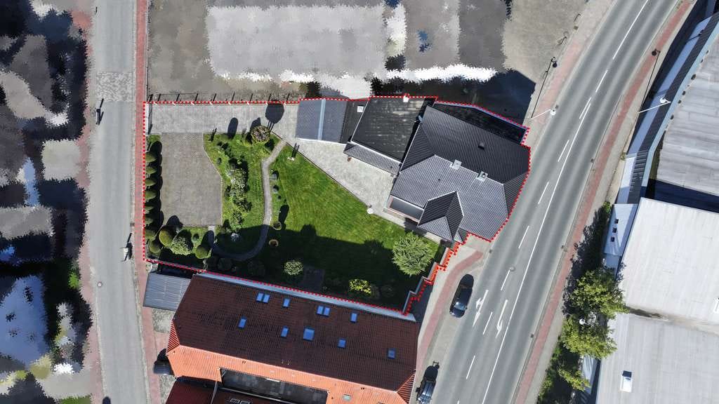 Immobilie in Preußisch Oldendorf - Großes, modernisiertes Wohnhaus mit separater Gewerbeeinheit im Zentrum... - Bild 1