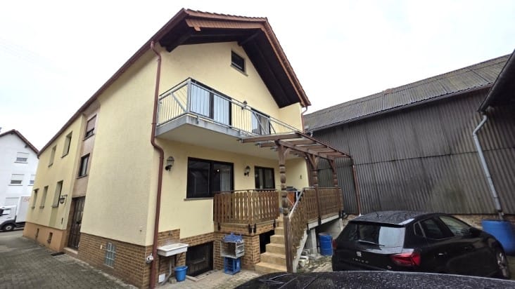 Immobilie in Erlenbach bei Kandel - Wohnglück PUR in dieser Grundsanierten DHH mit Terrasse, Garten, Scheune, neuw. EBK in Feldrandlage - Bild 1