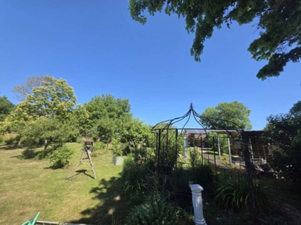 Immobilie in Wallerfangen - *** Freistehendes 3 Familienhaus mit Blick ins Grüne *** - Bild 3