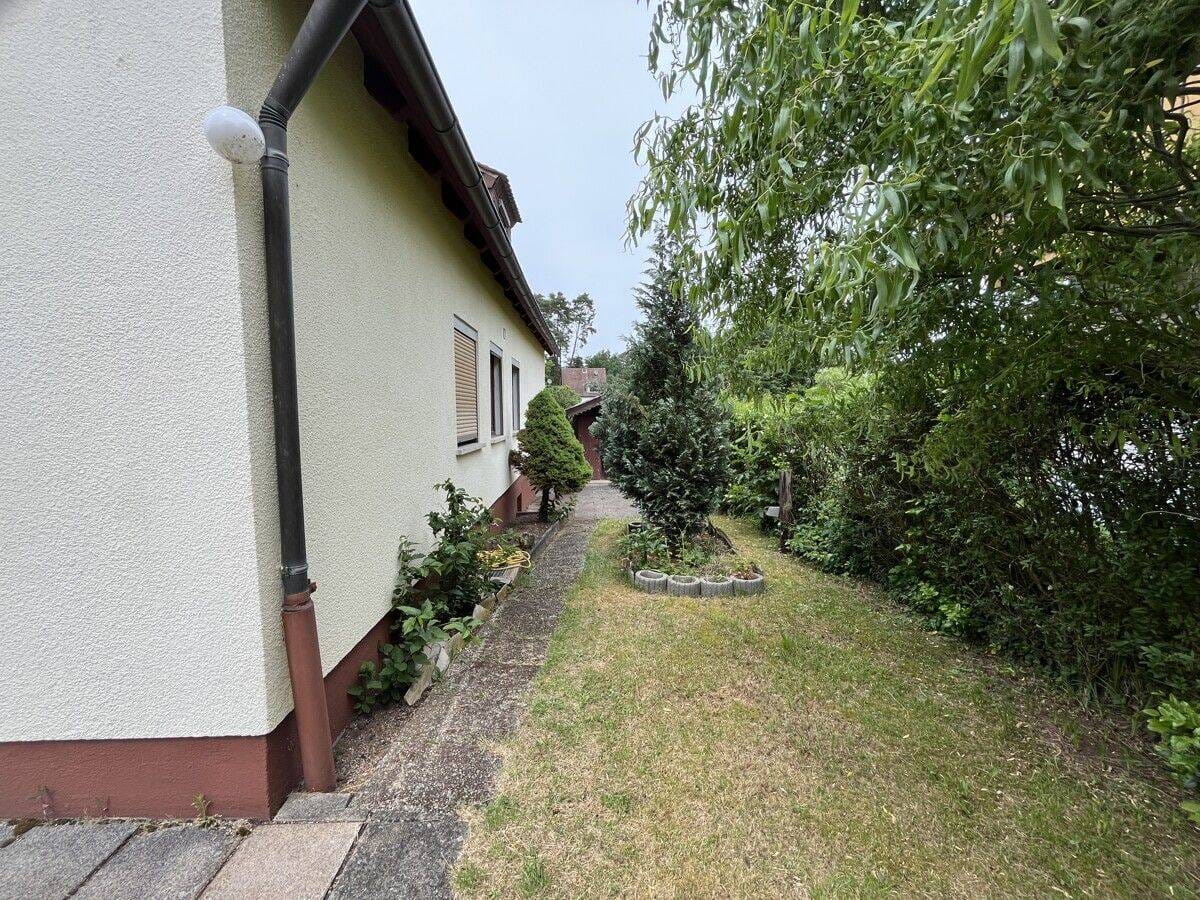 Immobilie in Röttenbach - Für die große oder zwei kleine Familien - Zweifamilienhaus in Röttenbach - Bild 4
