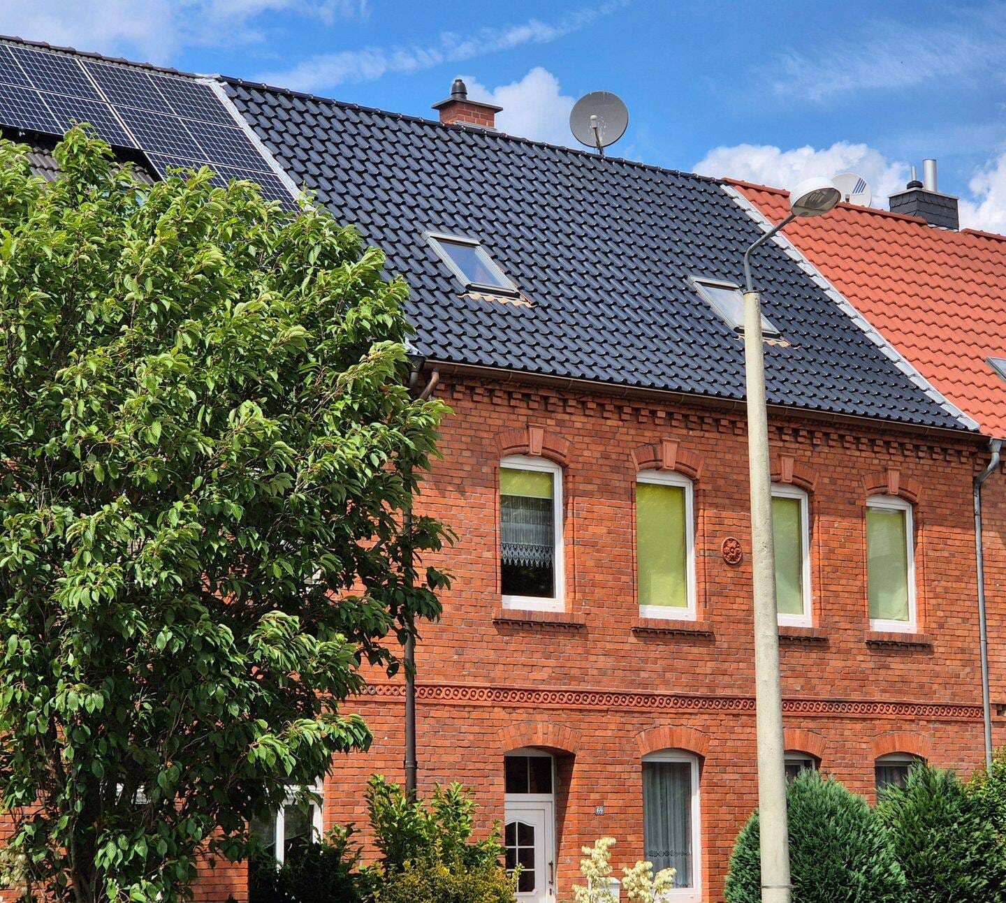 Immobilie in Sangerhausen - großzügiges Reihenhaus in Sangerhausen zu verkaufen - Bild 0