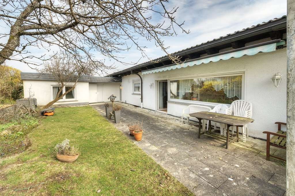Immobilie in Bad Marienberg (Westerwald) - Wohnen auf einer Ebene - Gepflegter Bungalow in ruhiger Lage von Zinhain! - Bild 3