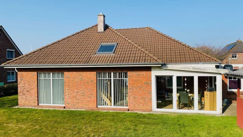 Immobilie in Süderlügum - Ebenerdig-1A Lage-Wintergarten-neuwertig - Bild 1