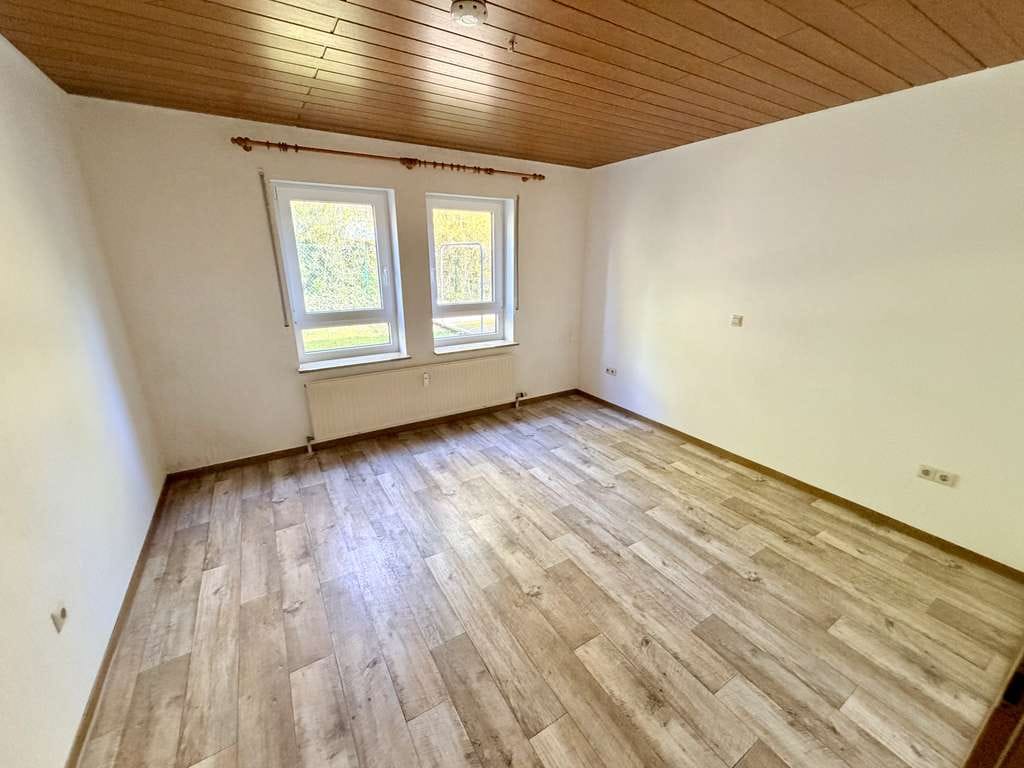 Immobilie in Bad Wimpfen - Barrierefreie Erdgeschosswohnung mit Terrasse, 3 Stellplätzen sowie 1 TG Stellplatz - Bild 4