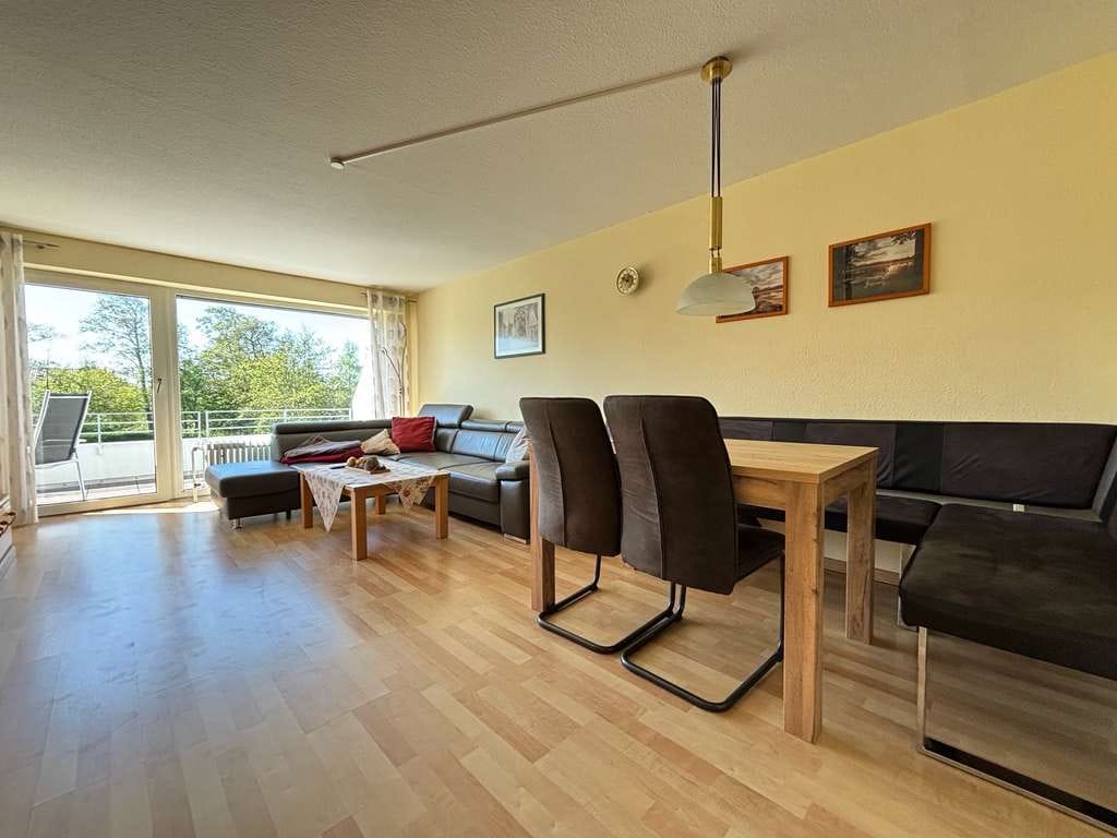 Immobilie in Borkum - Helle 3-Zimmer Wohnung mit tollem Balkon in ruhiger Lage - Bild 3