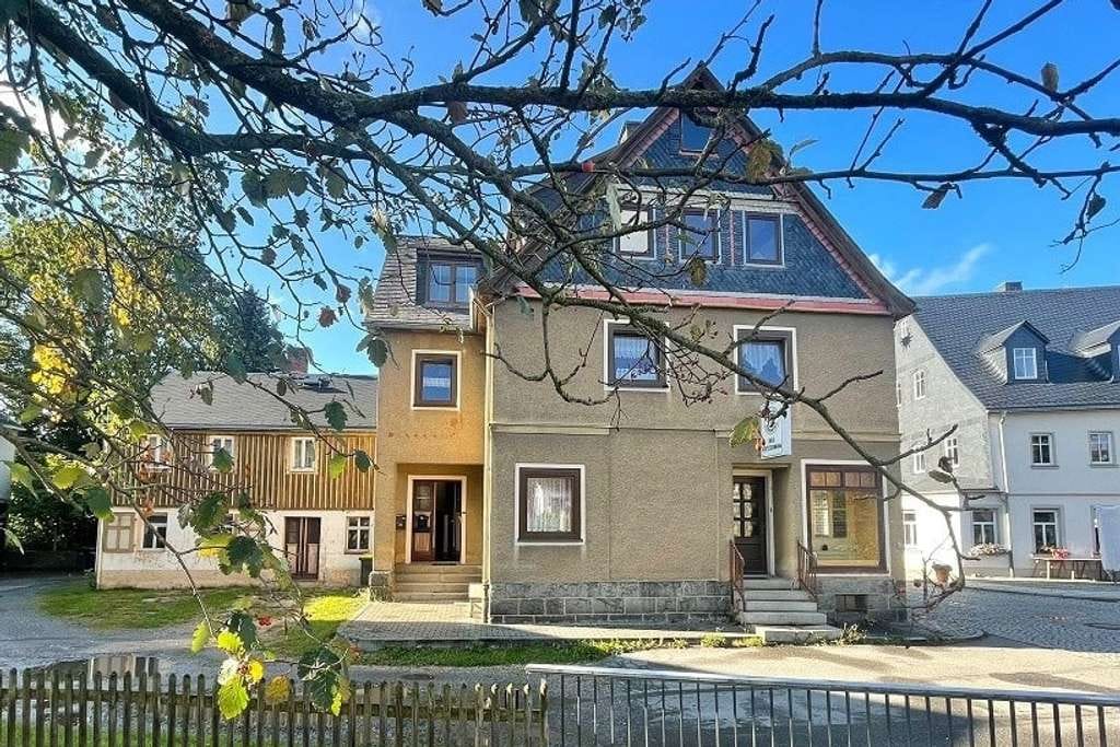 Immobilie in Zwönitz - Großes Zweifamilienhaus, vielfältige Verwendung möglich - Bild 0