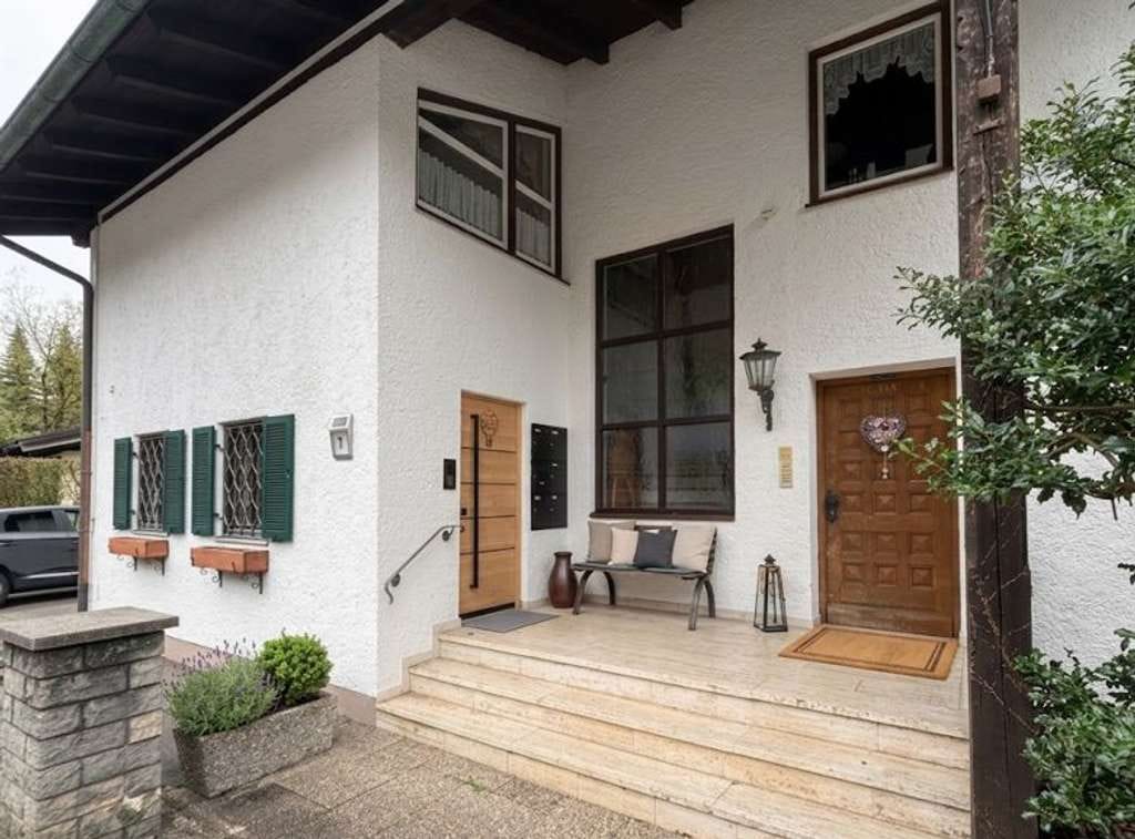 Immobilie in Oberau - Oberau - Große EG-Wohnung mit Einliegerwohnung, eigener Garten, 6-KW- Photovoltaik, bezugsfertig - Bild 0