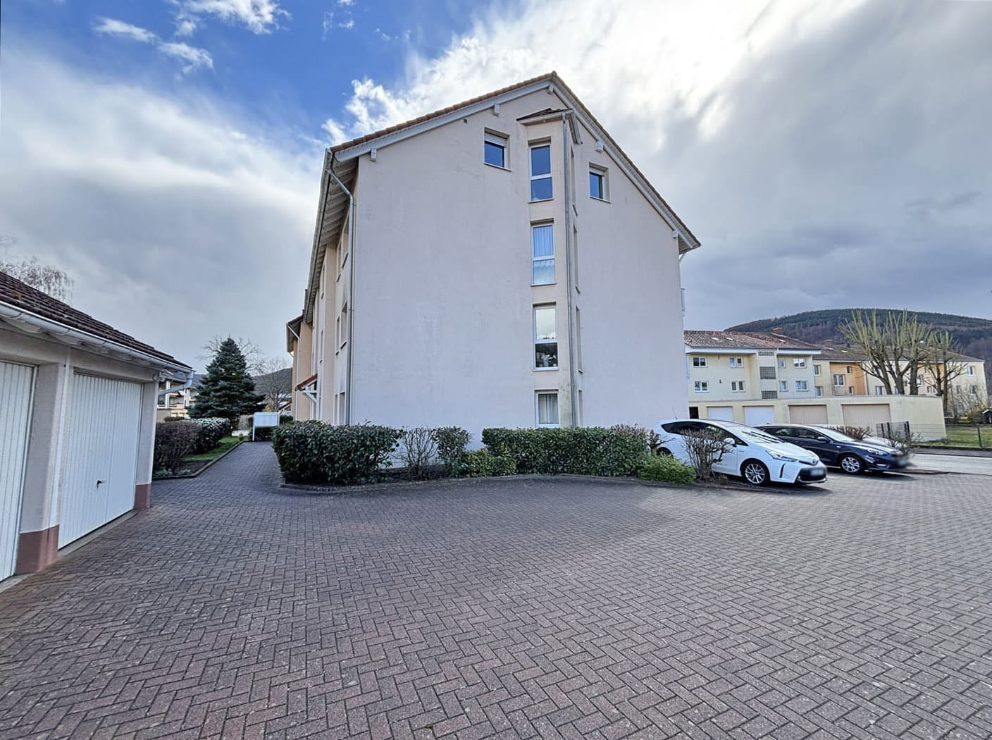 Immobilie in Miltenberg - DG-Wohnung mit gemütlicher Loggia in Miltenberg - Bild 2