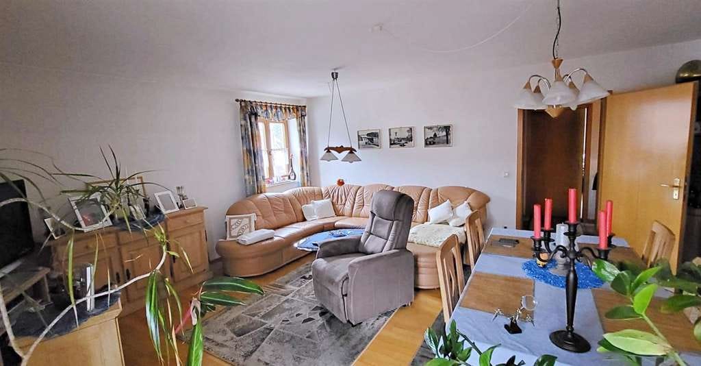 Immobilie in Wang - Großzügig Wohnen im Grünen! 3-Zi.-Wohnung mit Balkon in Wang, Ortsteil Volkmannsdorf - Bild 3