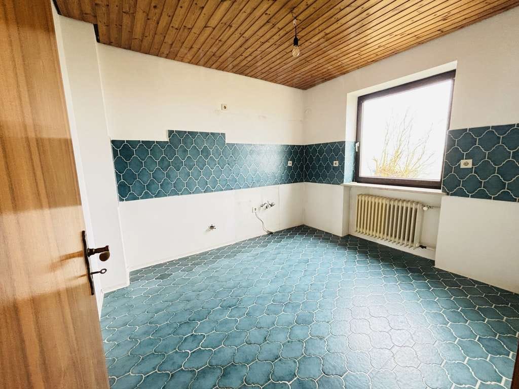 Immobilie in Mallersdorf-Pfaffenberg - Modernisiertes Zuhause mit Garten, Balkon und Garage – ideal für Familien - Bild 2