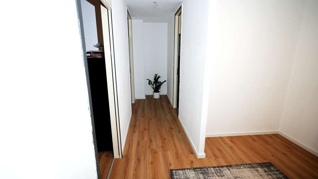 Immobilie in Dormagen - Vermietete 2-Zimmer-Wohnung mit Loggia & Fernblick – ca. 6,7 % Rendite - Bild 3