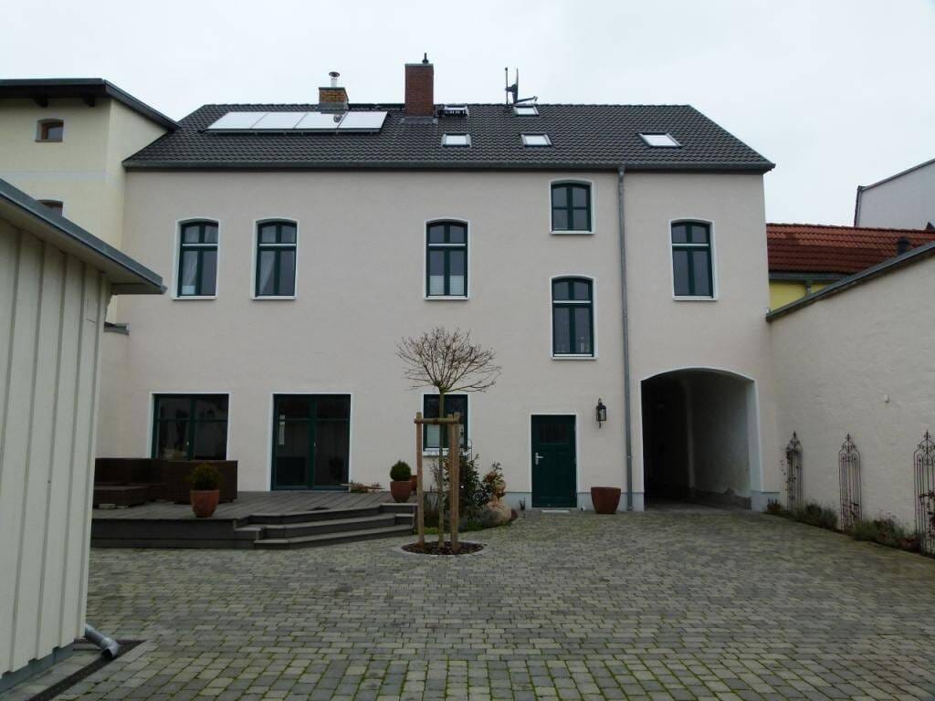 Immobilie in Laage - Saniertes, denkmalgeschütztes Haus im Stadtzentrum von Laage - Bild 1