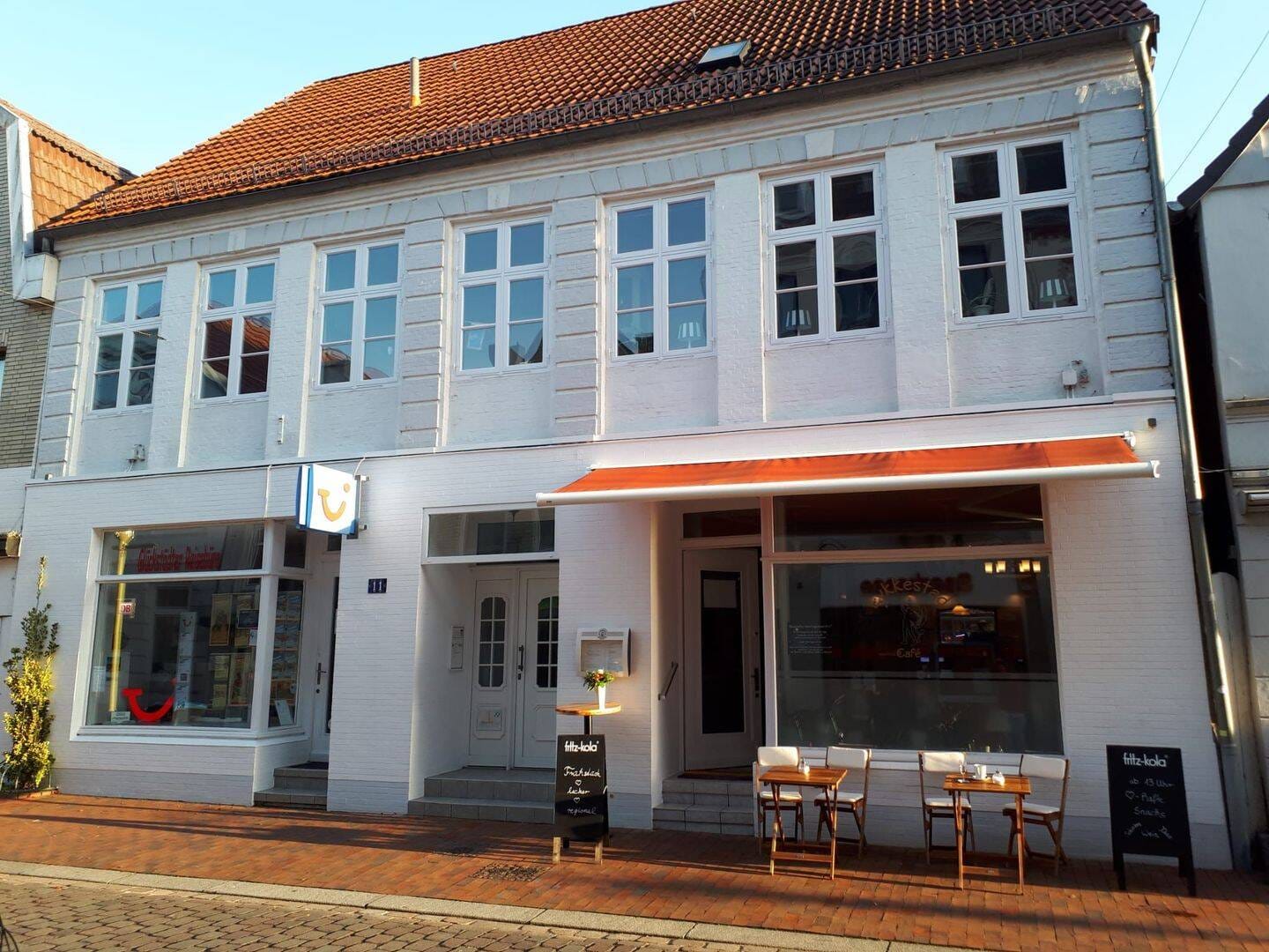 Immobilie in Glückstadt - *** Gelegenheit *** Gepflegtes und teilsaniertes Wohn-, und Geschäftshaus im Zentrum von Glückstadt *** - Bild 0