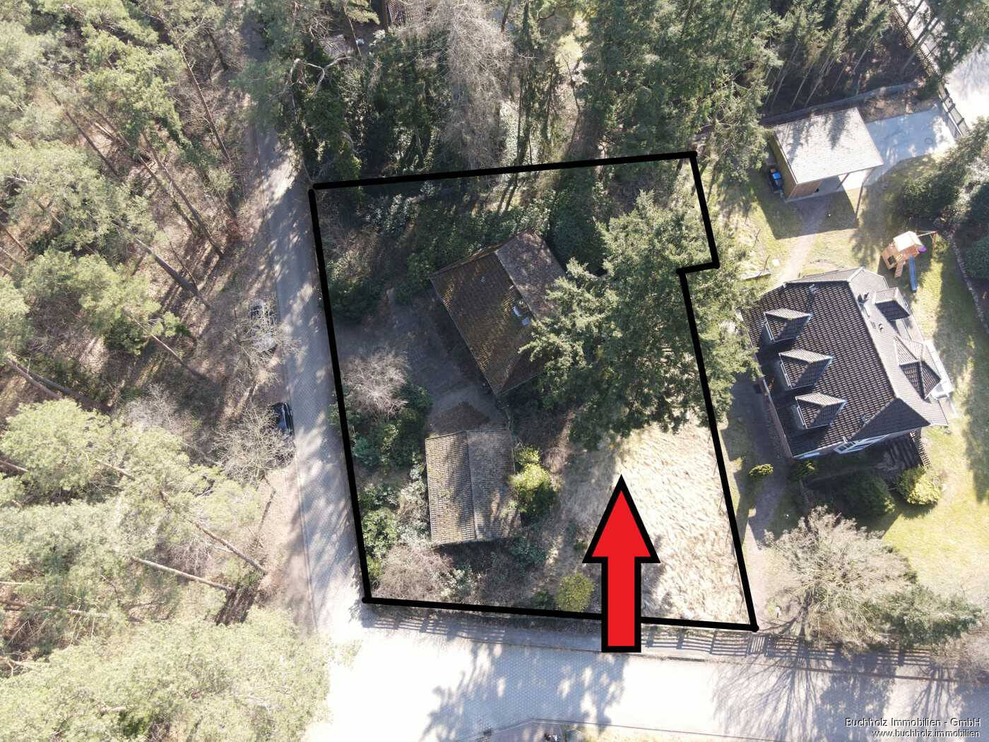 Immobilie in Bendestorf - Bendestorf, Waldrand -  Altbauhaus auf großzügigem und attraktivem Grundstück - Bild 1