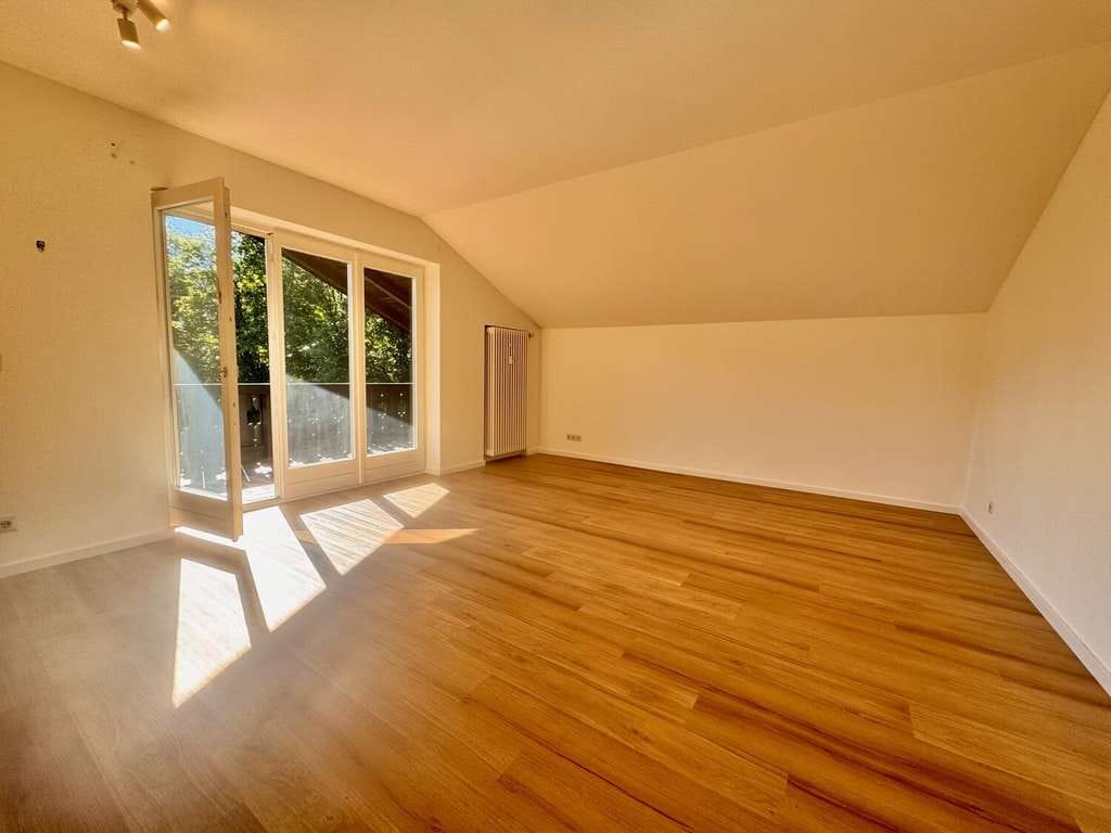 Immobilie in Rottach-Egern - Dachgeschoss - Balkonwohnung in ruhiger und sonniger Wohnlage am Oberachweg - Bild 3