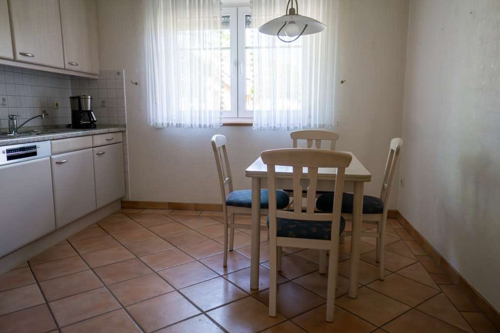 Immobilie in Sonsbeck - Gepflegte Doppelhaushälfte mit Garten, Garage und Einbauküche - Bild 4