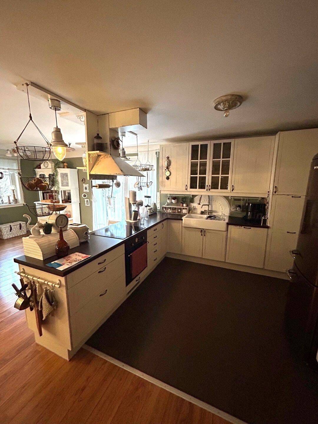 Immobilie in Haiger - Toller Bungalow mit überdachter Terrasse, Doppelgarage und schönem Garten in Haiger-Allendorf gelegen - Bild 4