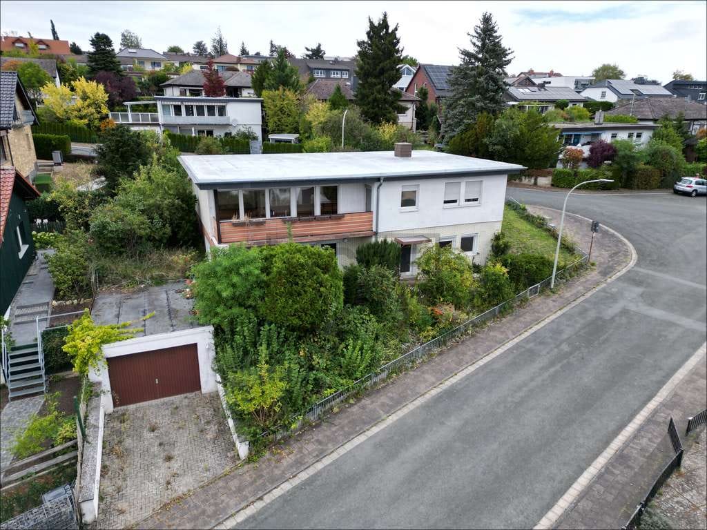Immobilie in Usingen - Einfamilienhaus in Toplage von Usingen mit Potenzial - Bild 1