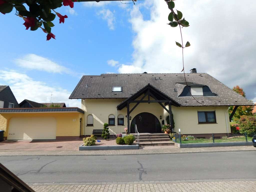 Immobilie in Großwallstadt - Tolles Architektenhaus 2. Reihe Mainlage - Bild 0